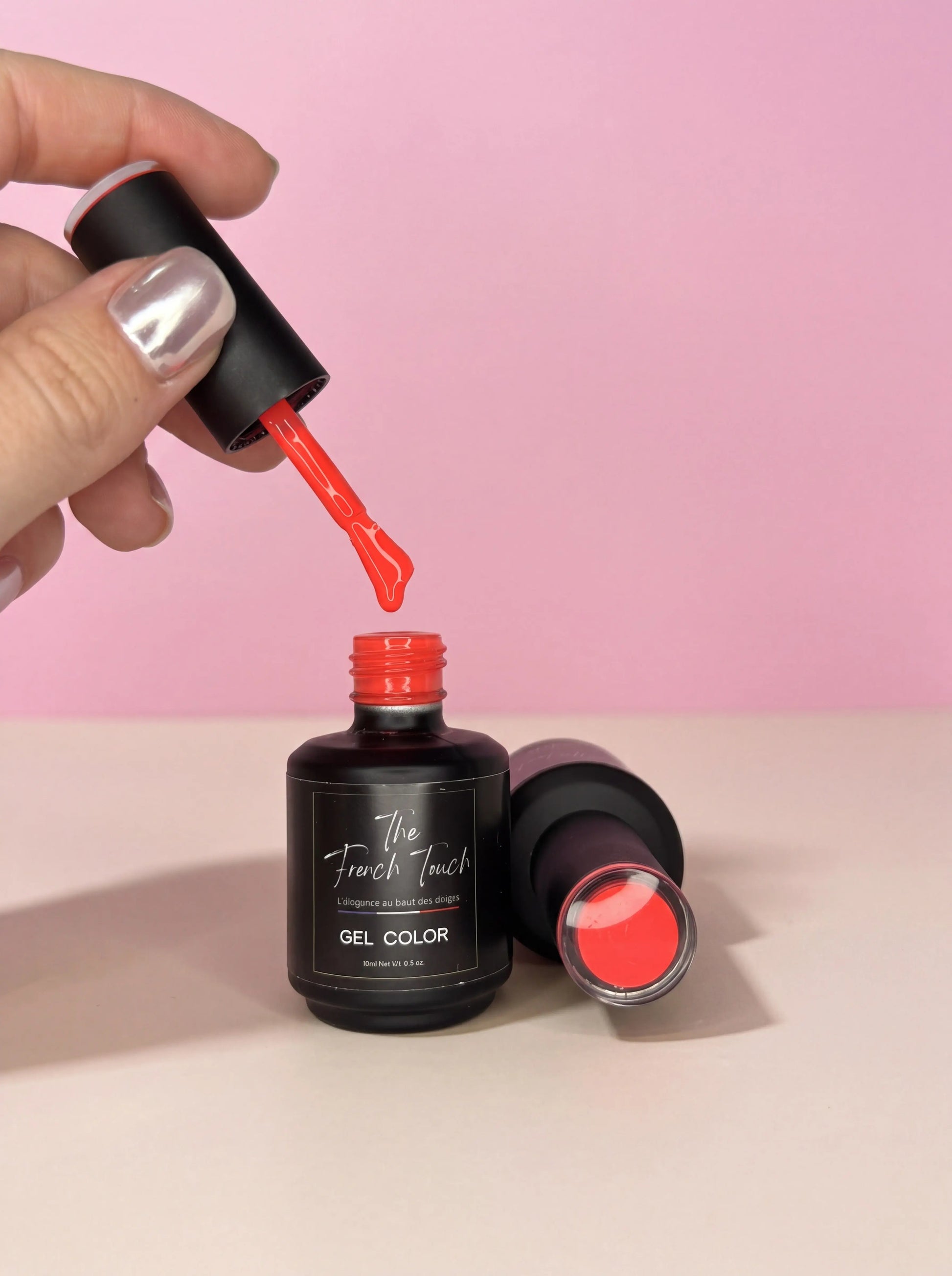 Vernis Semi-Permanent Neon Red Lava Professionnel The FrenchTouch