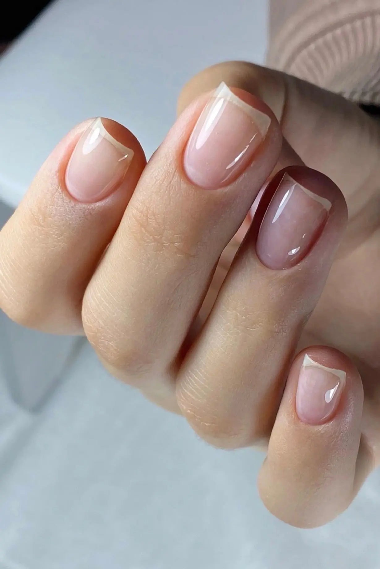 Base Coat Vernis Semi-Permanent – Base Protectrice Longue Tenue The FrenchTouch