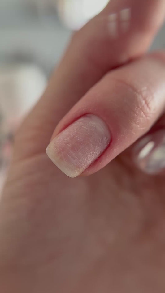 application primer ongles préparation manucure semi permanent